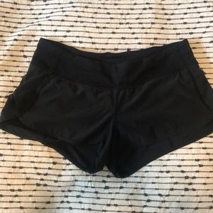 Lululemon Speed Up Short. LIKE NEW!